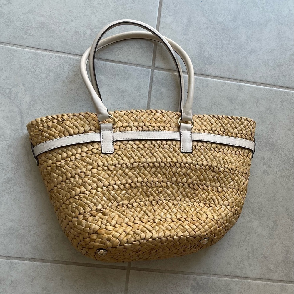 Michael Kors Straw Taco Shaped Bag - Picture 3 of 8